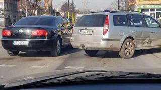 Първо в БЛИЦ! Адско меле в София СНИМКИ