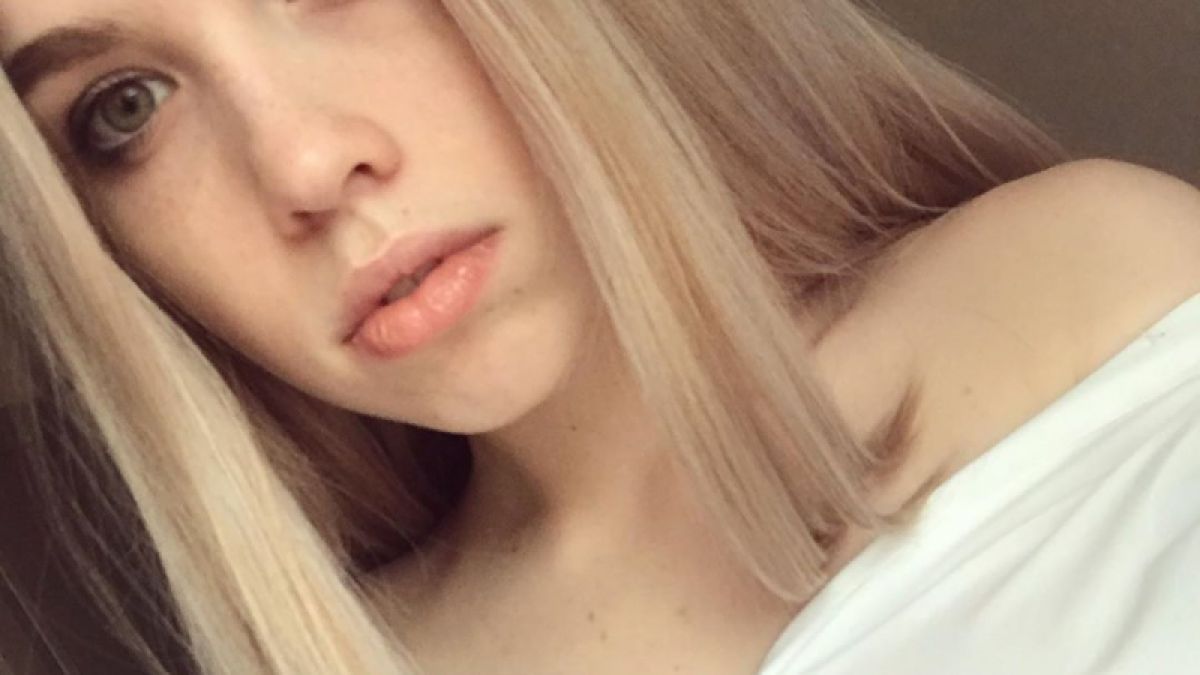 Огромна трагедия! Ослепителна красавица открита мъртва на тротоара пред дома й СНИМКИ 