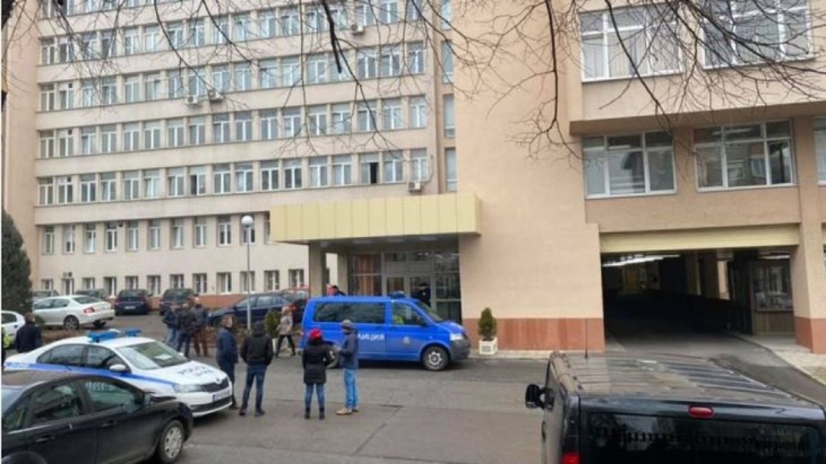 Стана ясно кой е мъжът, който се гръмна в сградата на ДАНС