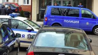 Емил, който се гръмна в сградата на ДАНС, отвлякъл самолет през 1981 г.