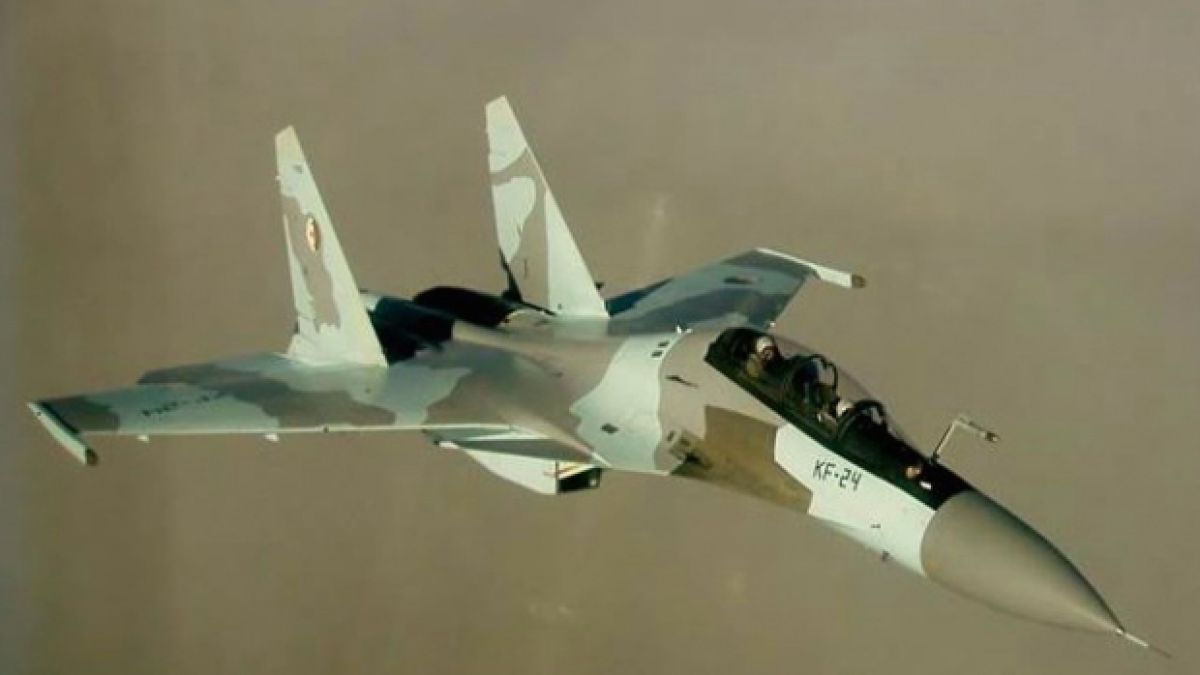 Изтребител Су-30 се е разбил в Алжир СНИМКИ