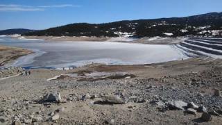 Шокиращо ВИДЕО: "Белмекен" с водата за Перник в момента е само гьол 
