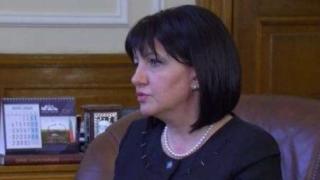 Караянчева с тежки думи към опозицията след вота на недоверие 