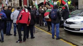 Ето какво се случва с протестиращите, удряли полицаи пред МРРБ 