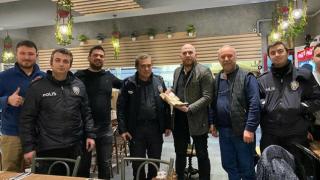 Нашенец забрави чанта с много пари и злато в дюнерджийница в Одрин и...