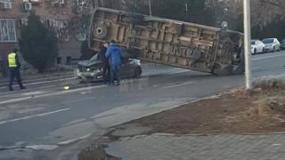Безумна катастрофа в София! Гледаш и не вярваш на очите си СНИМКИ