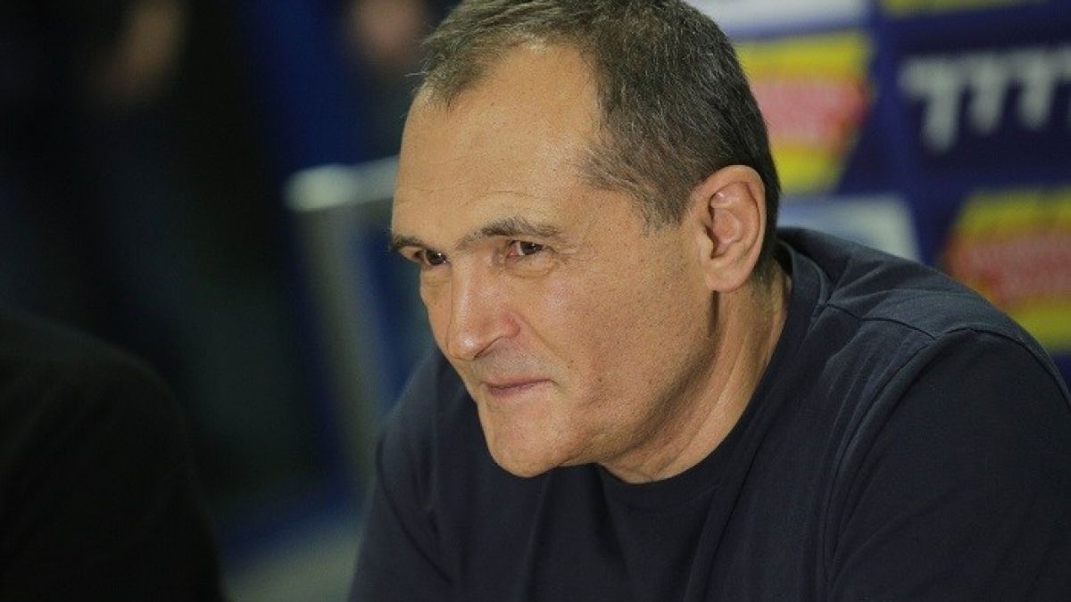 Божков загатна къде се намира сега и арестувана ли е жена му
