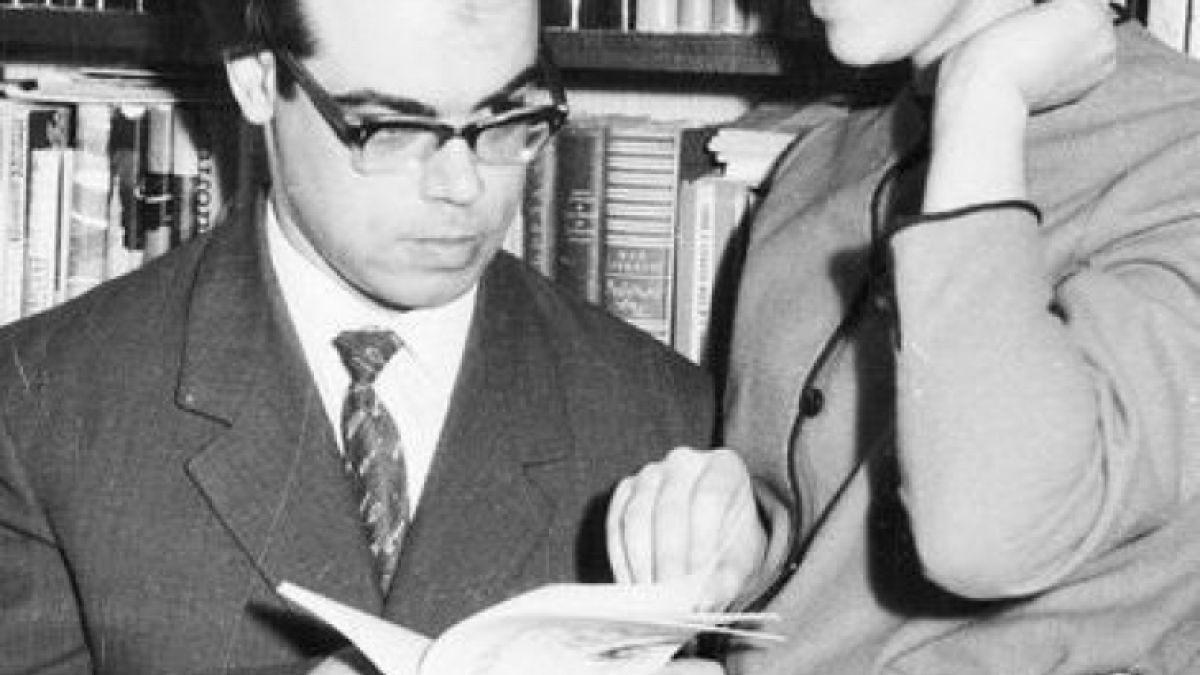 Лекарка към поета Дамян Дамянов: Жива съм благодарение на вас. Дължа ви едно спасение...