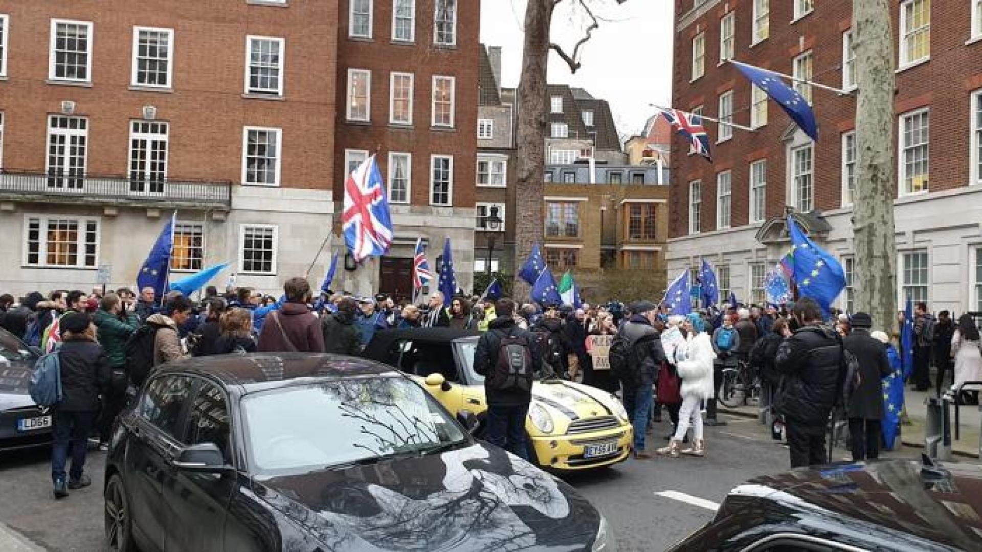 Лондон плаче и ликува след окончателния Брекзит