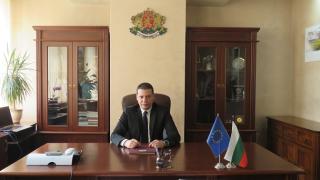 Изроди, взимайте си ковчезите, чувалите и простотията и отивайте да блокирате междугалактическата магистрала!