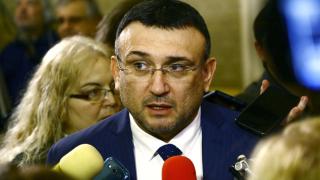 Младен Маринов с емоционално извинение за полицейското насилие