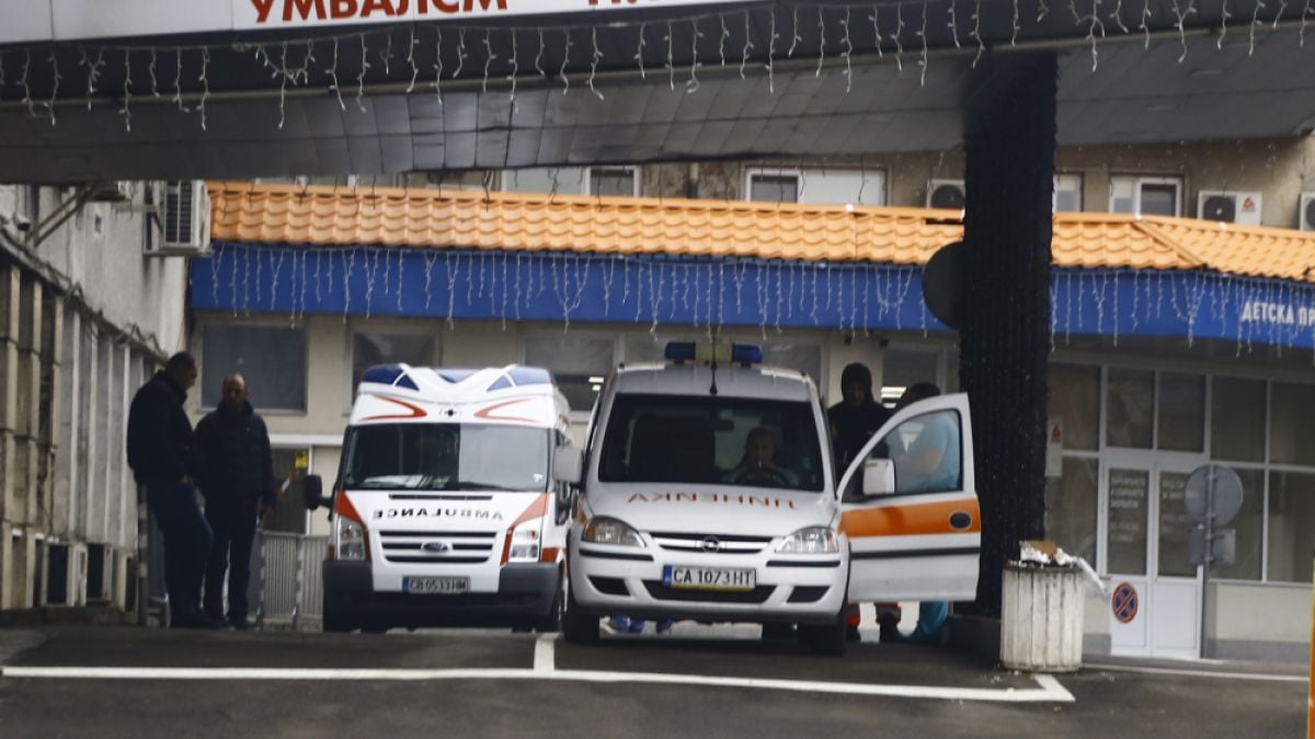 60-г жена умря в такси пред очите на децата й след три отказа за прием в болница в София ВИДЕО
