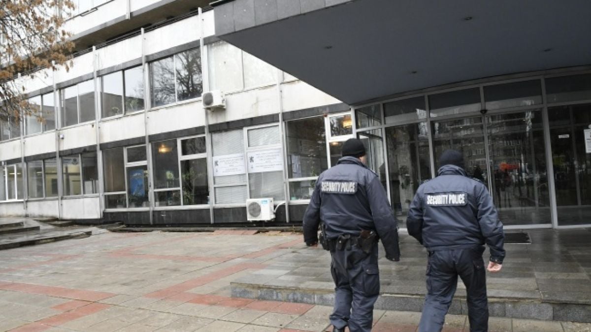 Обвиниха шефа на Комисията по хазарта, а той изпя престъпната схема на Божков