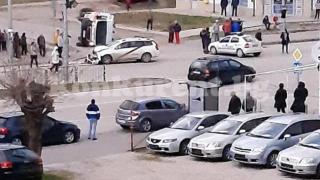 Линейка се преобърна след удар с фирмена кола във Видин СНИМКИ
