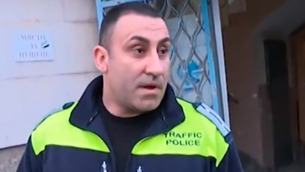 Корумпиран катаджия от Ловеч трупа пачки и живее като бей ВИДЕО 
