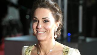 Сияещата Кейт Мидълтън предизвика истински фурор на червения килим СНИМКИ