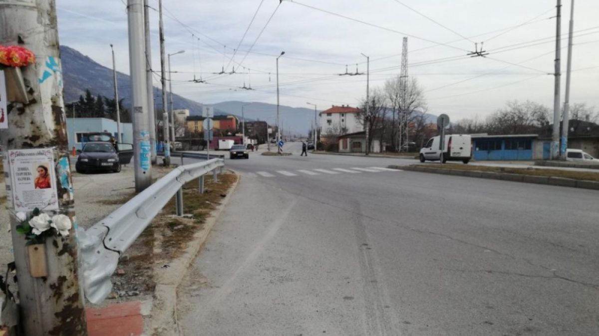 Разбра се кой е убиецът на пенсионера на спирка в Сливен СНИМКИ