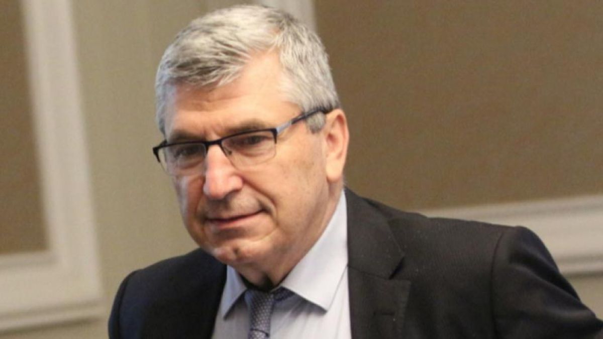 Страшни сънища за Пеевски не дават покой на агент Сашо