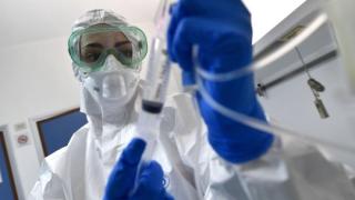 Приеха млада румънка в болница със съмнения за коронавирус 