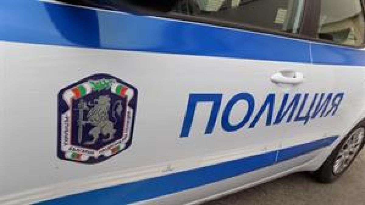 Младеж от Любимец причака 23 години по-възрастна жена на паркинг и я...