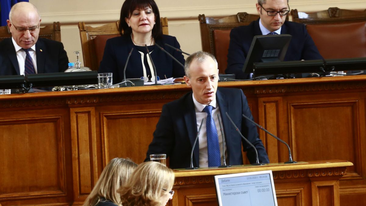 Вълчев за горенето на боклуци в ТЕЦ-овете край Стара Загора: Пълна глупост или лобират?