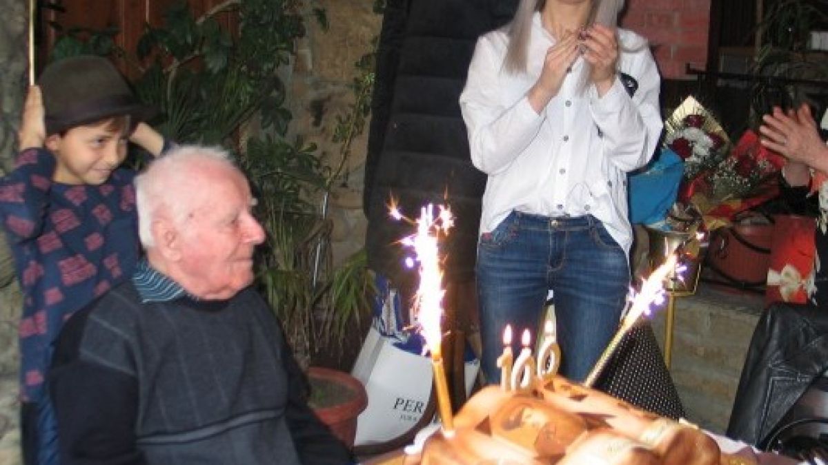 101-годишен ветеран от войната в Бургас разказа какво му е дал Сталин 