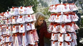 СНИМКА на най-обикновена мартеница-гривна взриви мрежата