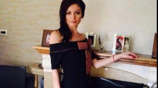 Родна певица: Майка ми 20 години бърса лайна в Гърция, за да ми...