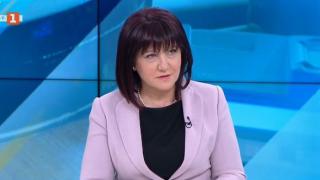 Караянчева срази мераците на президента за бунт
