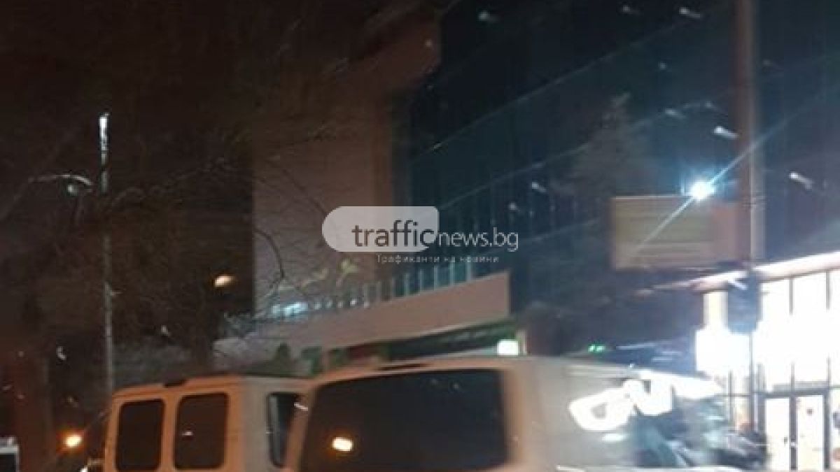 Полицаи нахлуха в еротичен клуб в Пловдив и натръшкаха... 