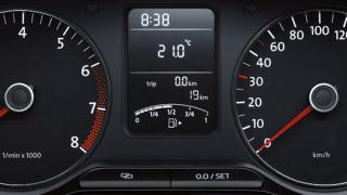 Какво означават червените отметки на скоростомера на автомобила