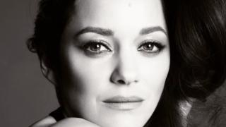 Вижте кое е новото лице на култовия Chanel N°5