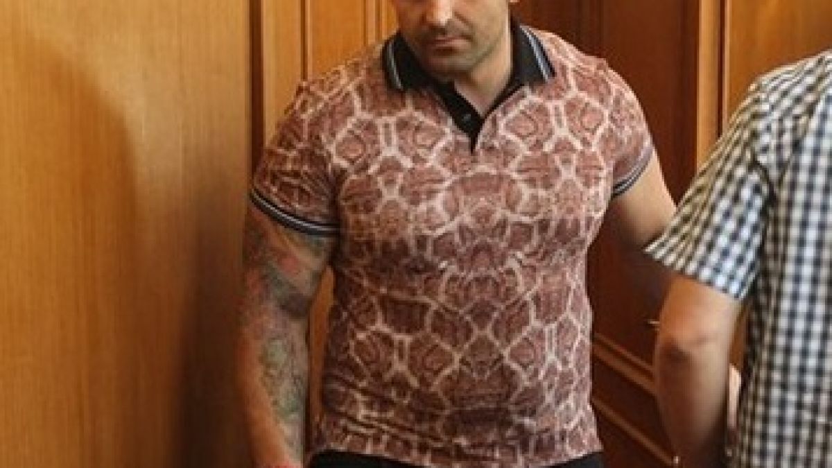 Спипаха Гочо Бургаския да бърка дрогата с противогаз и сега лошо му се пише