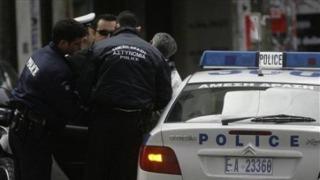 Търсят под дърво и камък българин, направил голяма беля с двама британци в Кипър
