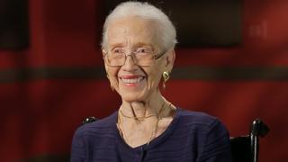 "Живият компютър" на НАСА почина на 101 години СНИМКИ