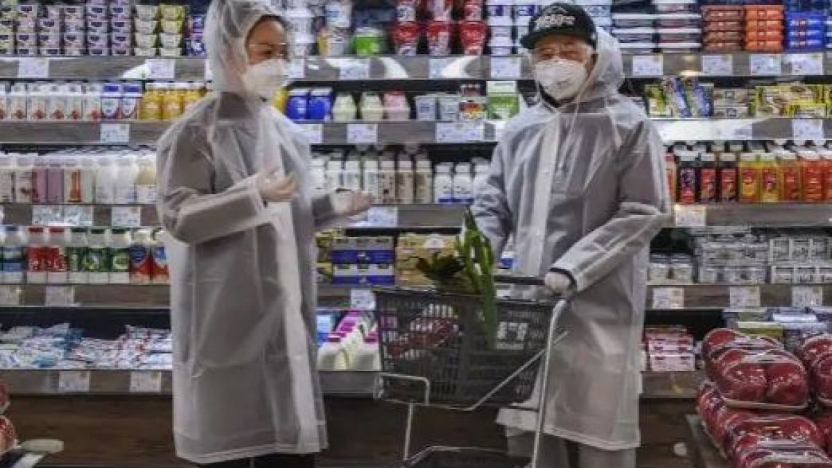 Майка на три деца се подготвя за коронавируса, гледката е неописуема СНИМКИ
