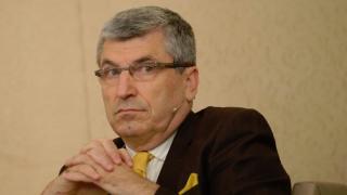 Дебилска фаза: Агент Сашо се върна в забавачката при злословенето си на Пеевски