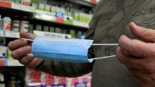 Стана ясно защо цените на противогрипните маски скочиха до небето 