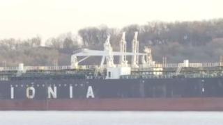 От РЗИ-Бургас обясниха какво се случва с италианските моряци на танкера от Венеция 