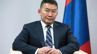 Няма недосегаеми: Президент със съмнение за коронавирус
