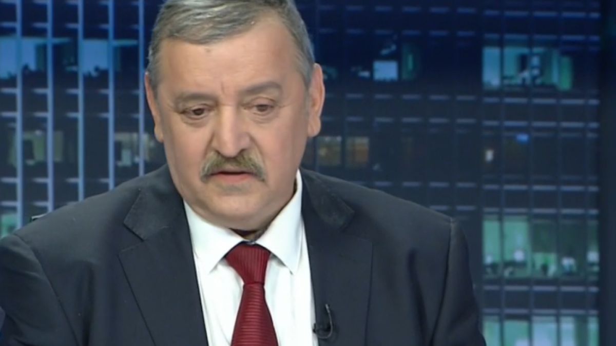 Проф. Кантарджиев предупреди майките за нещо много по-страшно от коронавируса