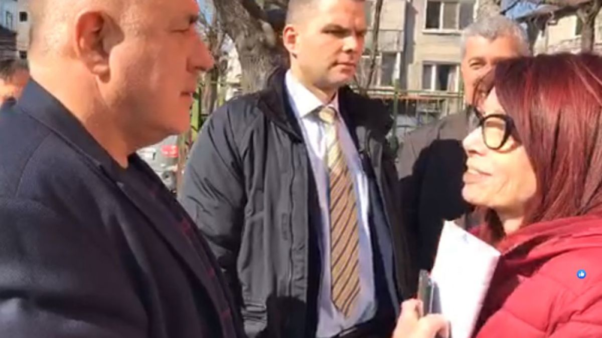 Борисов прегърна червенокоса учителка и заговори за ергенлък и... ВИДЕО