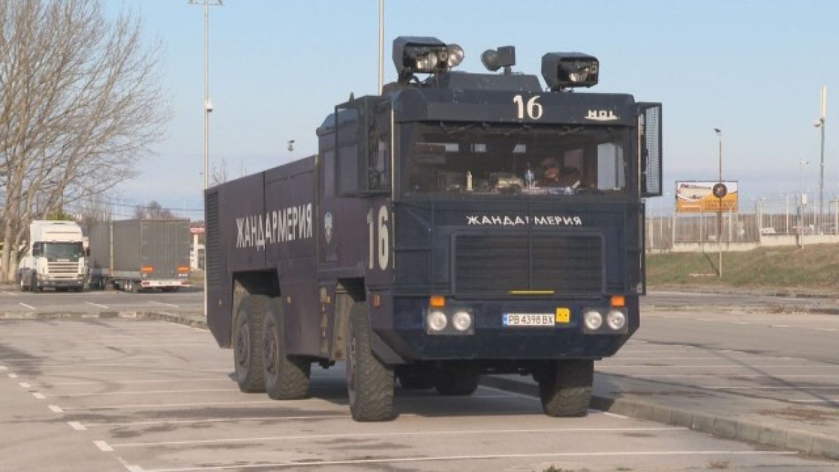 Извънредни мерки по границата с Турция заради бежанците СНИМКИ