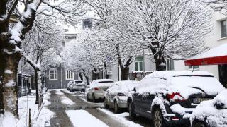 Дежурният синоптик в НИМХ обяви връхлита ли ни зимата с пълна сила ТАБЛИЦА