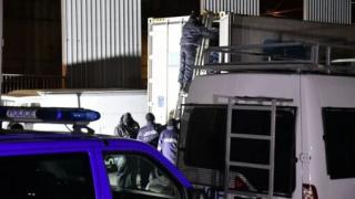 Акция в Ботевград: Полицаи с голям удар 