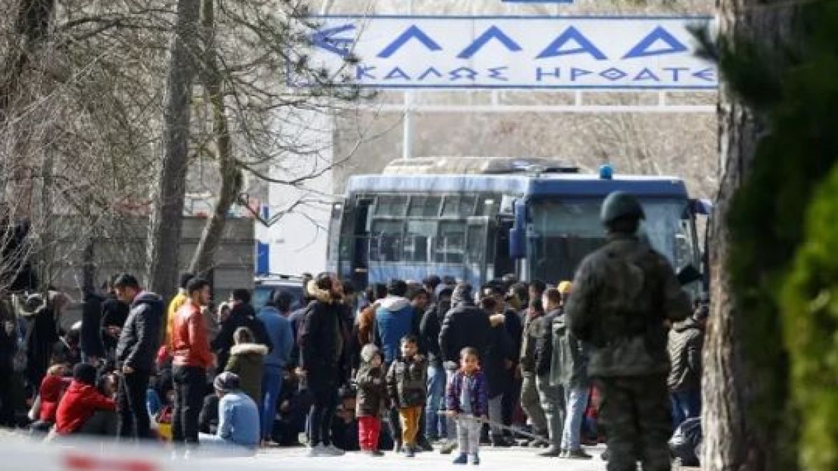 Гърция ще се брани от мигрантите от Турция с...