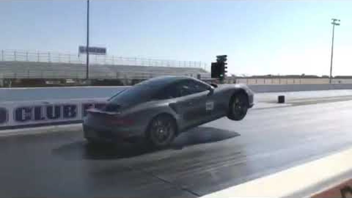 Зрелище: Твърде много мощност, дори и за Porsche ВИДЕО 