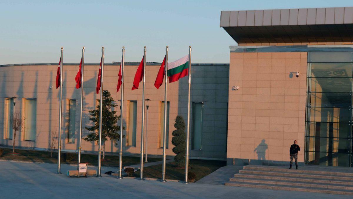 Борисов кацна в Турция ВИДЕО