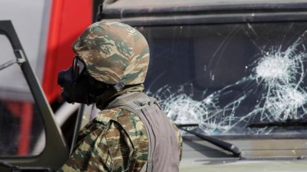Гърция отговори на Ердоган: Не сме стреляли срещу мигранти на границата