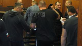 Ето какво се случва с двама от членовете на свирепата банда за рекет от Бургас